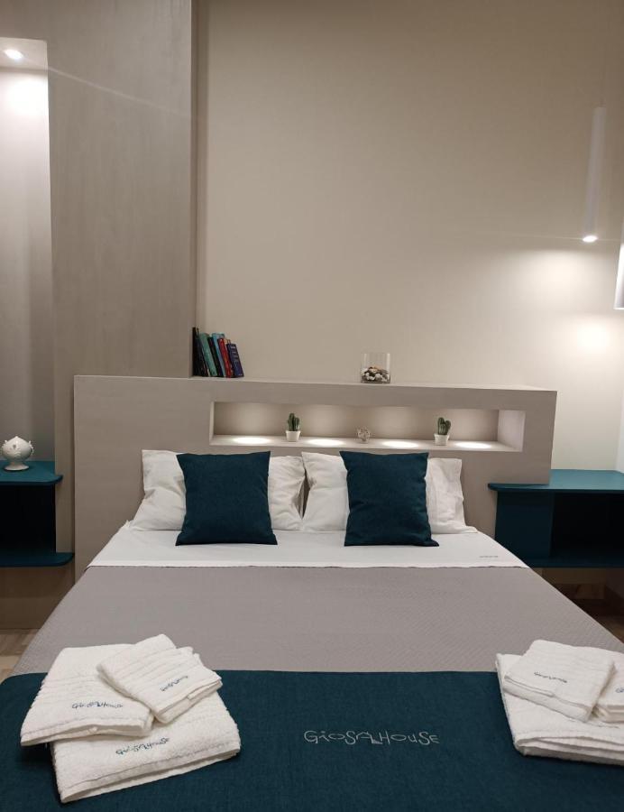 Giosahouse Villa อุจจาโน ลาเคียซา ภายนอก รูปภาพ