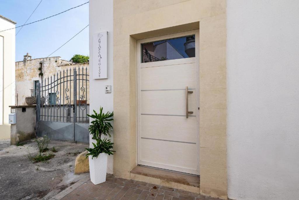 Giosahouse Villa อุจจาโน ลาเคียซา ภายนอก รูปภาพ